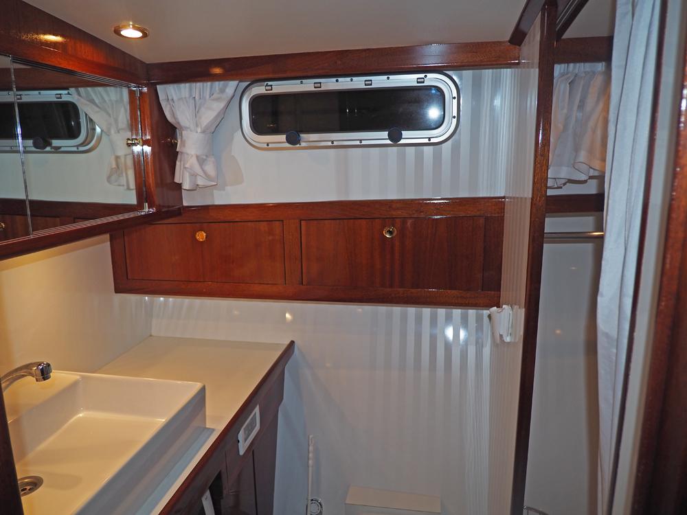 Fore ship, Accommodation